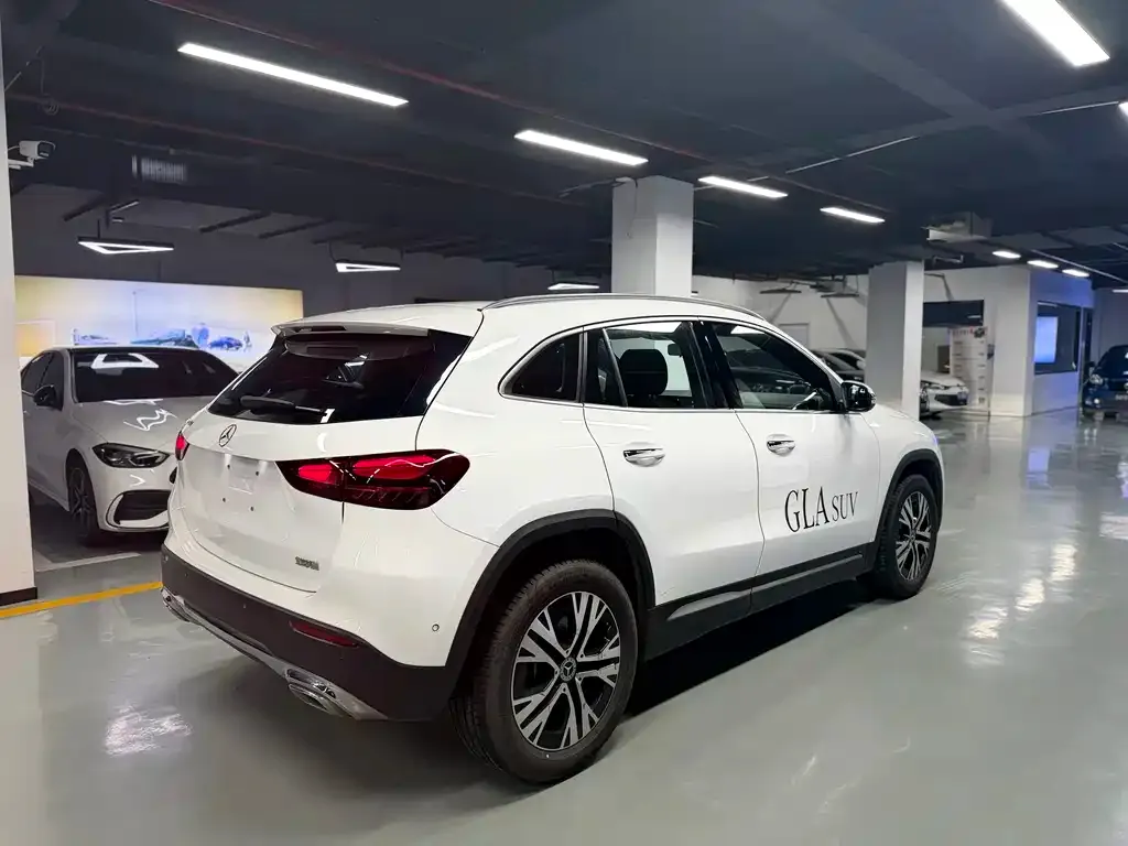 Mercedes-Benz GLA — фото 4