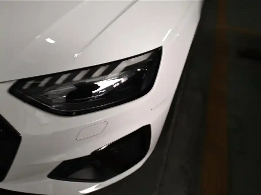 Audi A4L 2024 из CN, фото 4