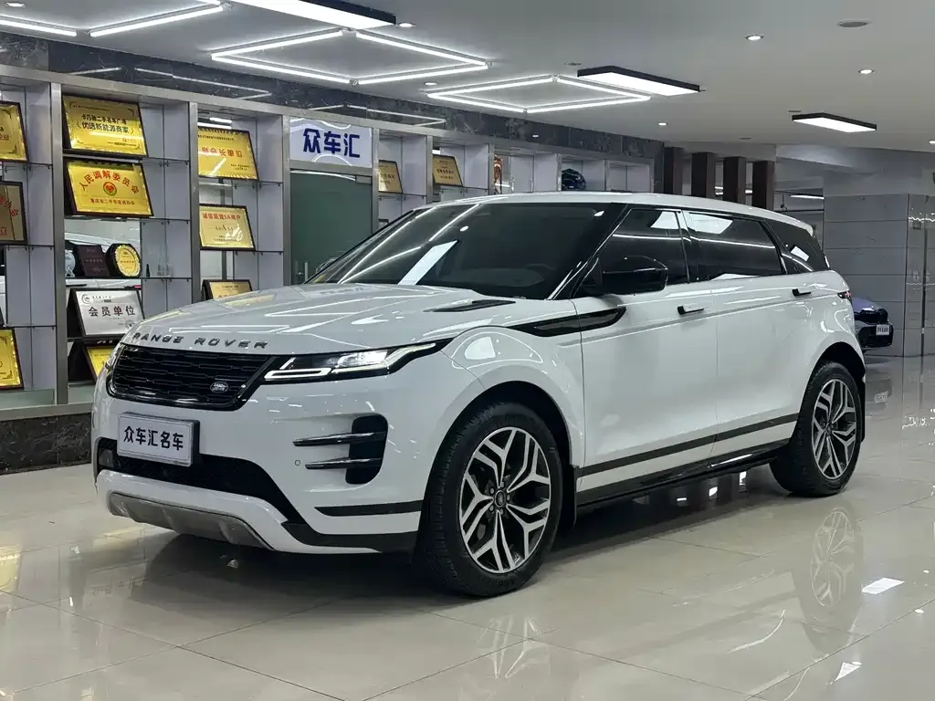 Land Rover Evoque — фото 1