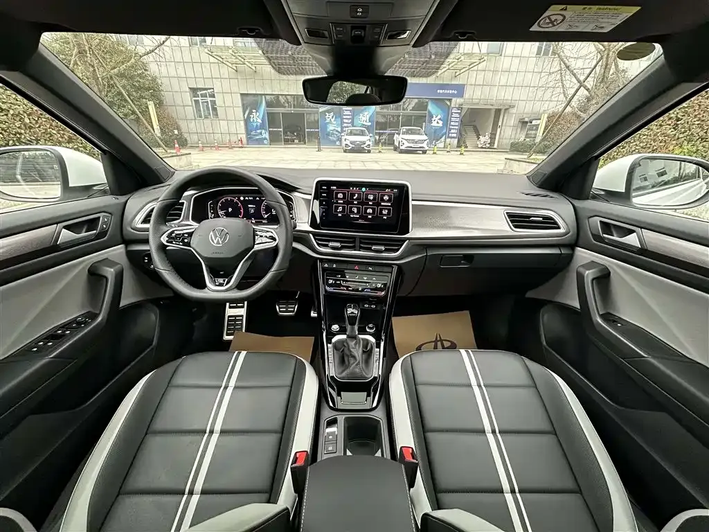 Volkswagen T-Roc 2025 из CN, фото 8
