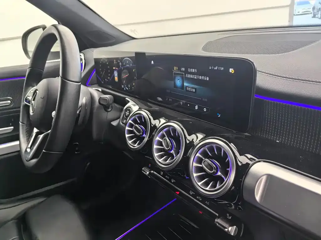Mercedes-Benz GLB 2023 из CN, фото 4