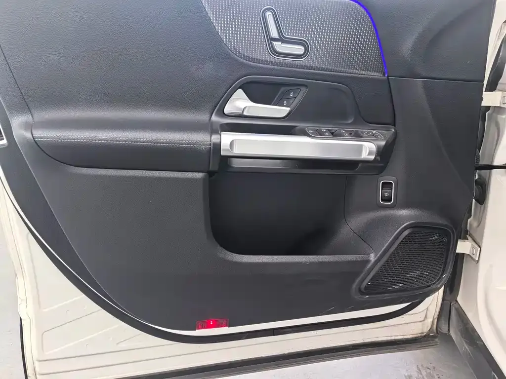 Mercedes-Benz GLB 2023 из CN, фото 6