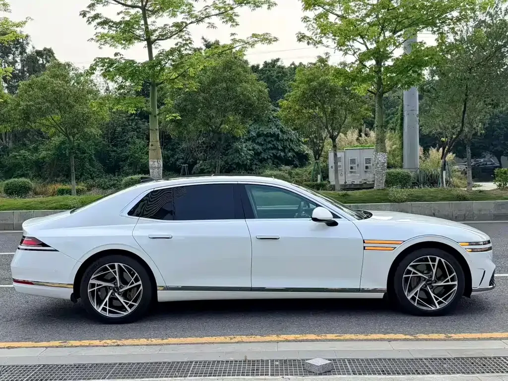 Genesis G90 2023 из CN, фото 10