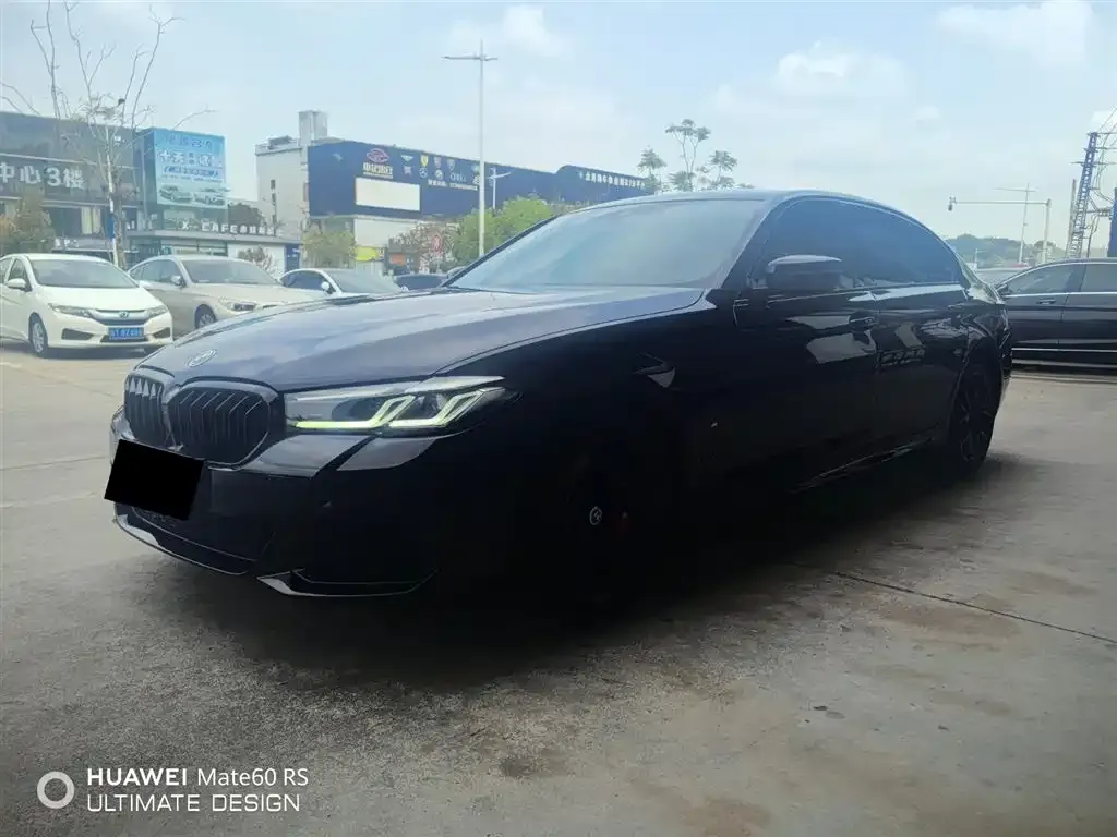 BMW 5 Series — фото 1