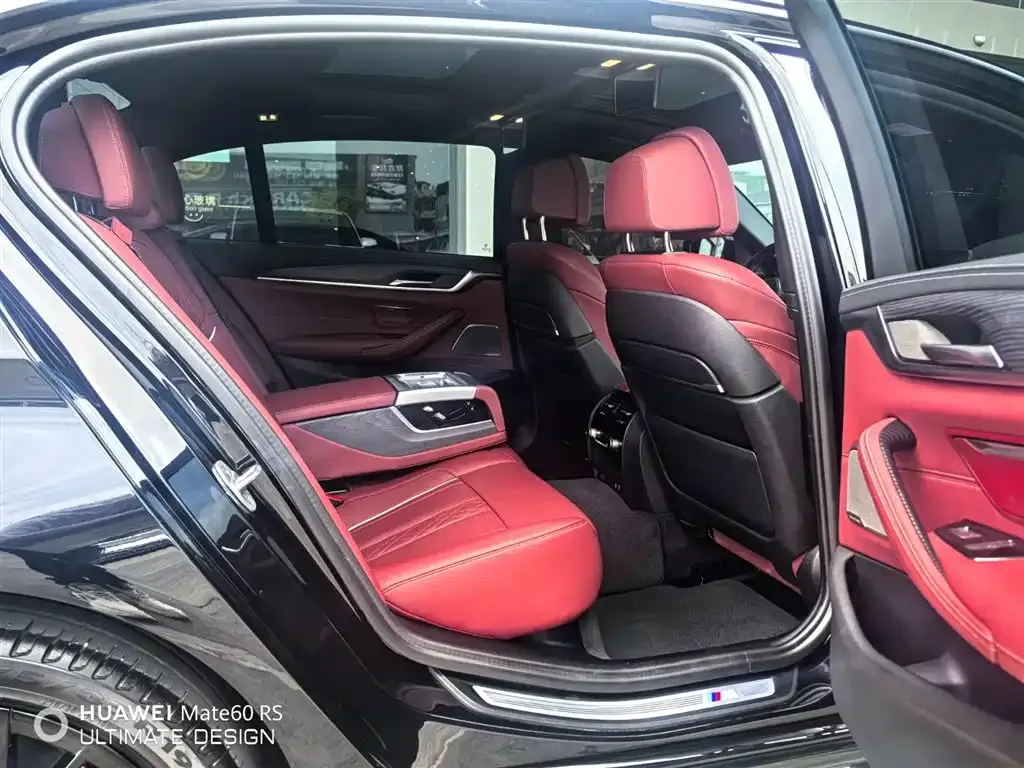 BMW 5 Series — фото 10