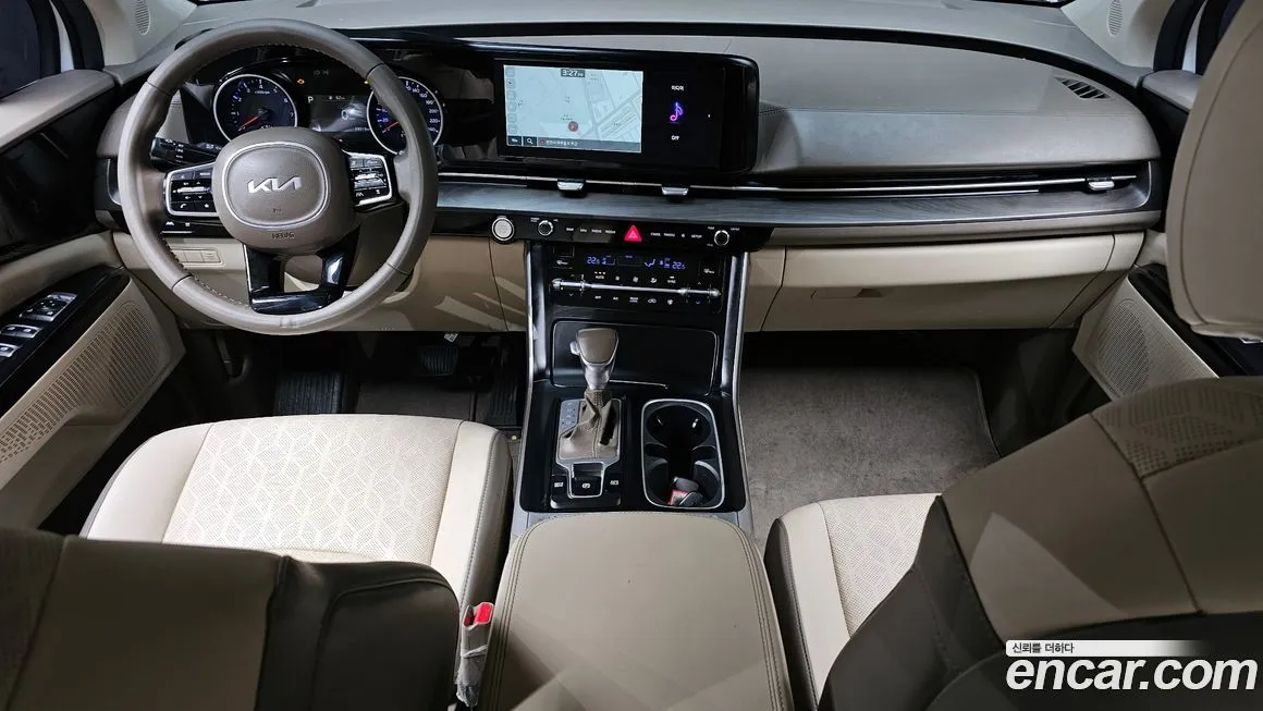 Kia Carnival — фото 10