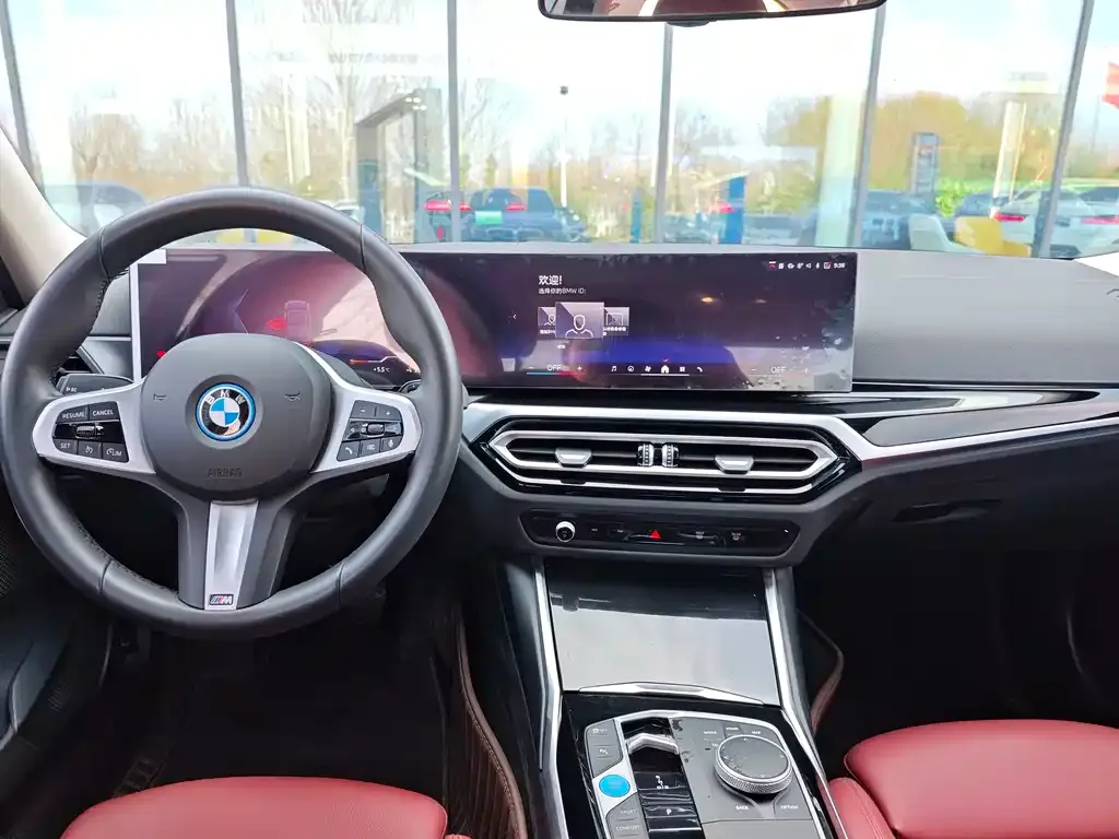 BMW i3 — фото 9
