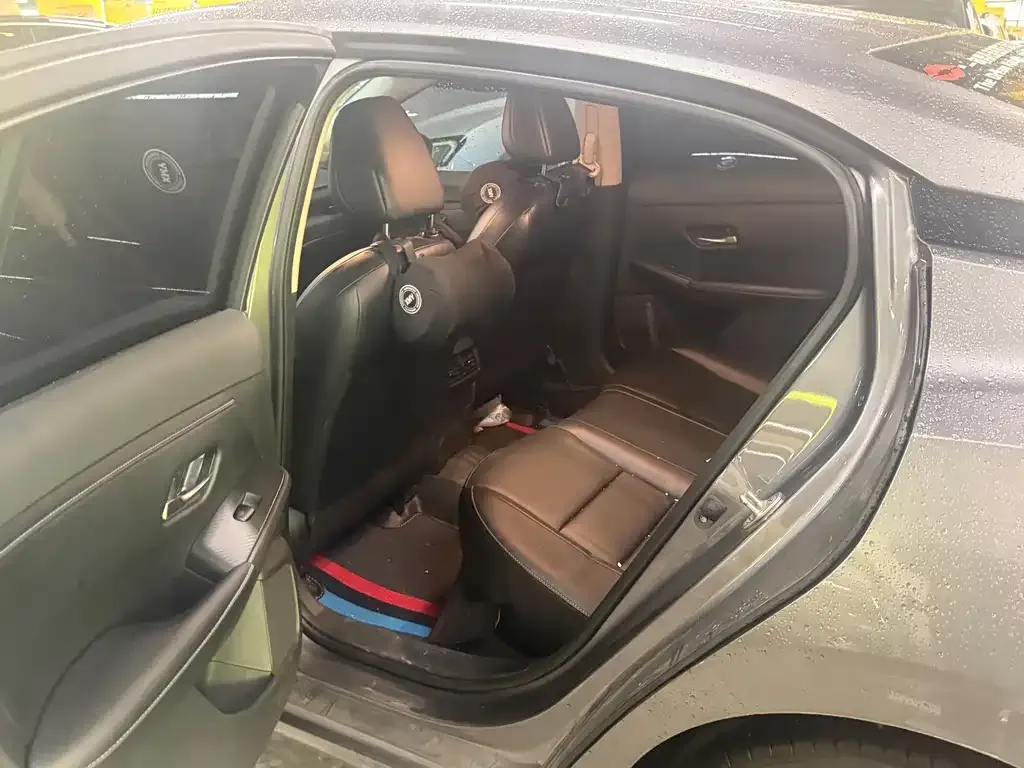 Nissan Sylphy 2023 из CN, фото 3