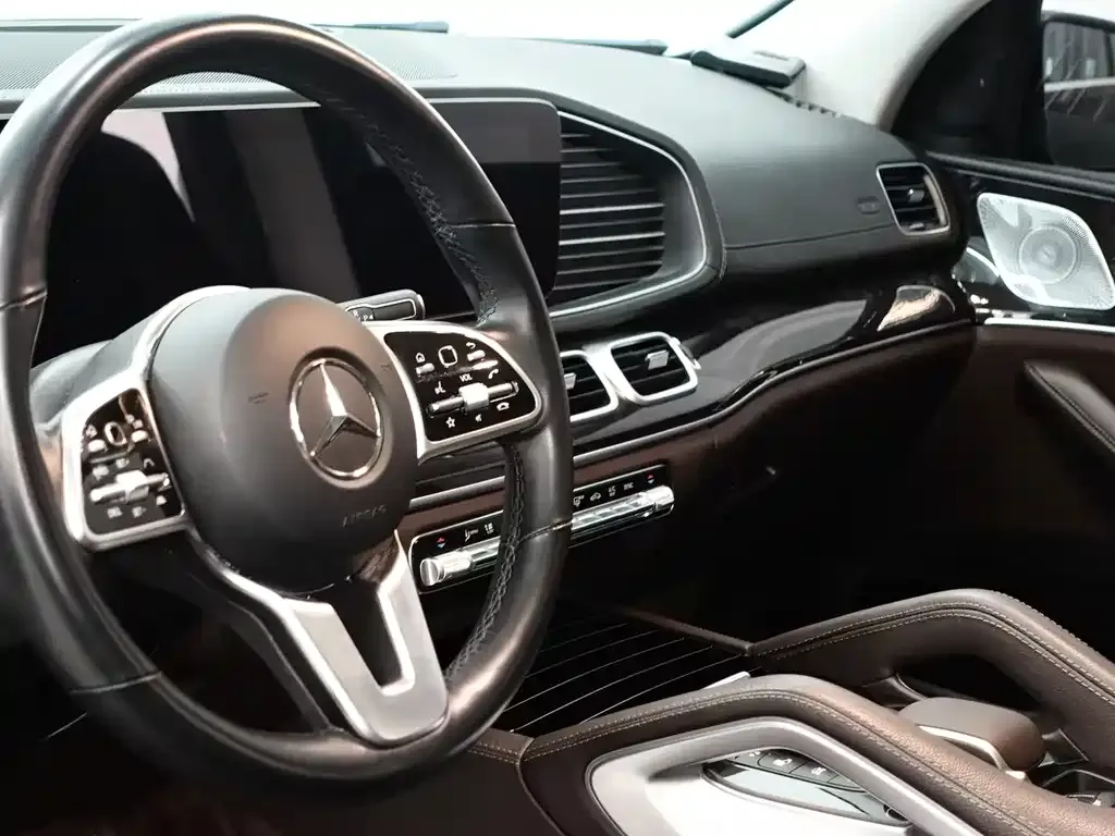 Mercedes-Benz GLE — фото 6
