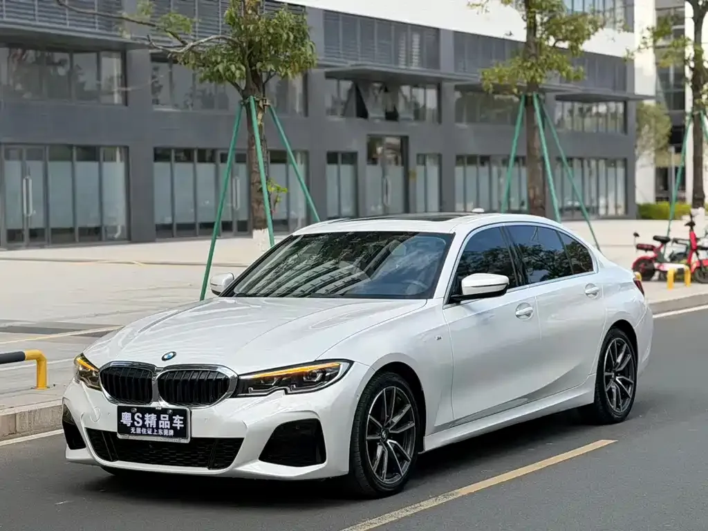 BMW 3 Series — фото 1