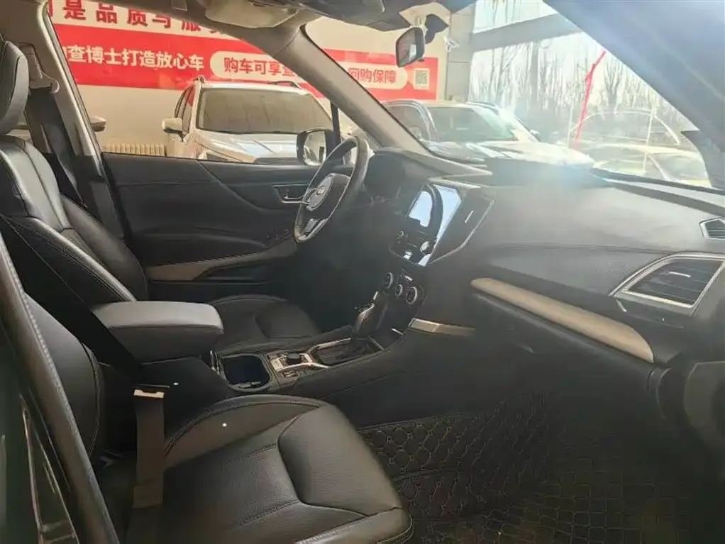 Subaru Forester 2023 из CN, фото 5
