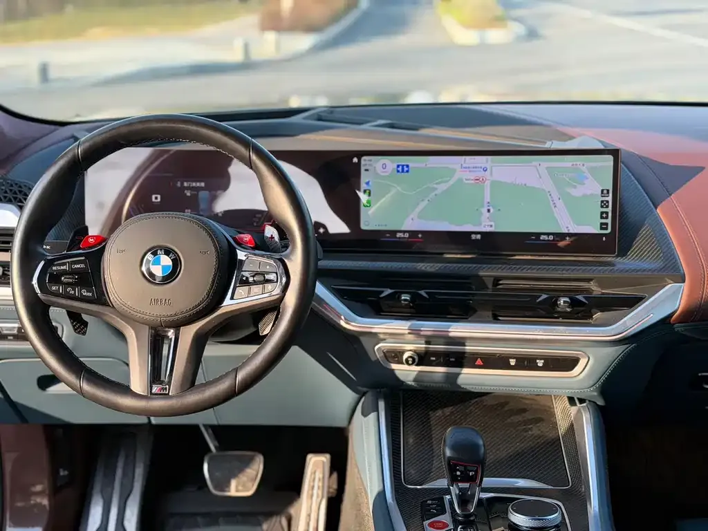 BMW XM — фото 5