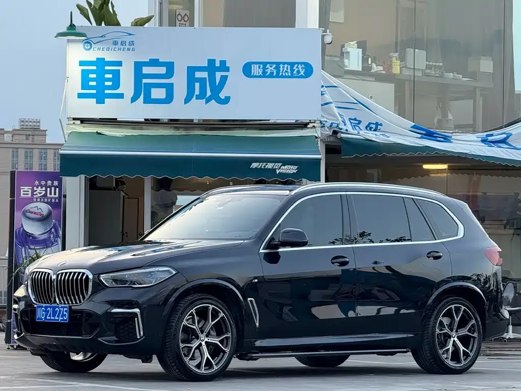 BMW X5 — фото 1