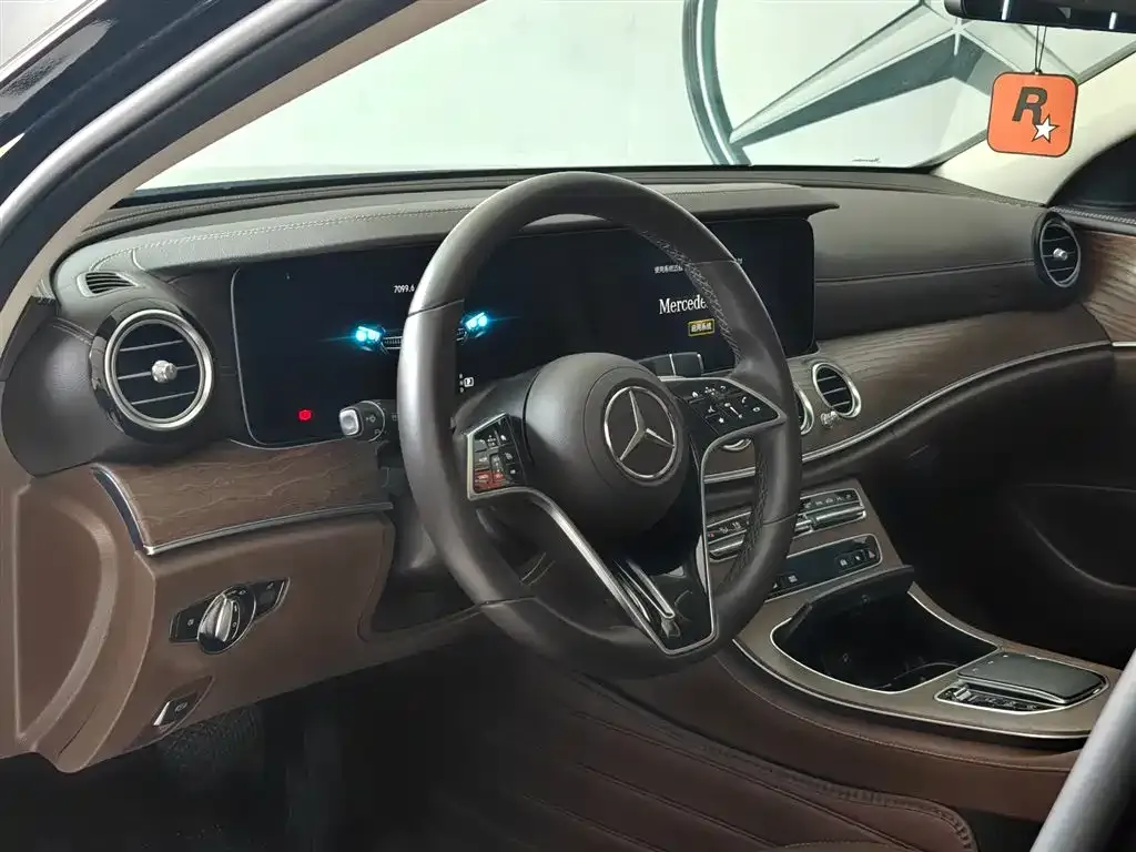 Mercedes-Benz E-Class 2023 из CN, фото 6