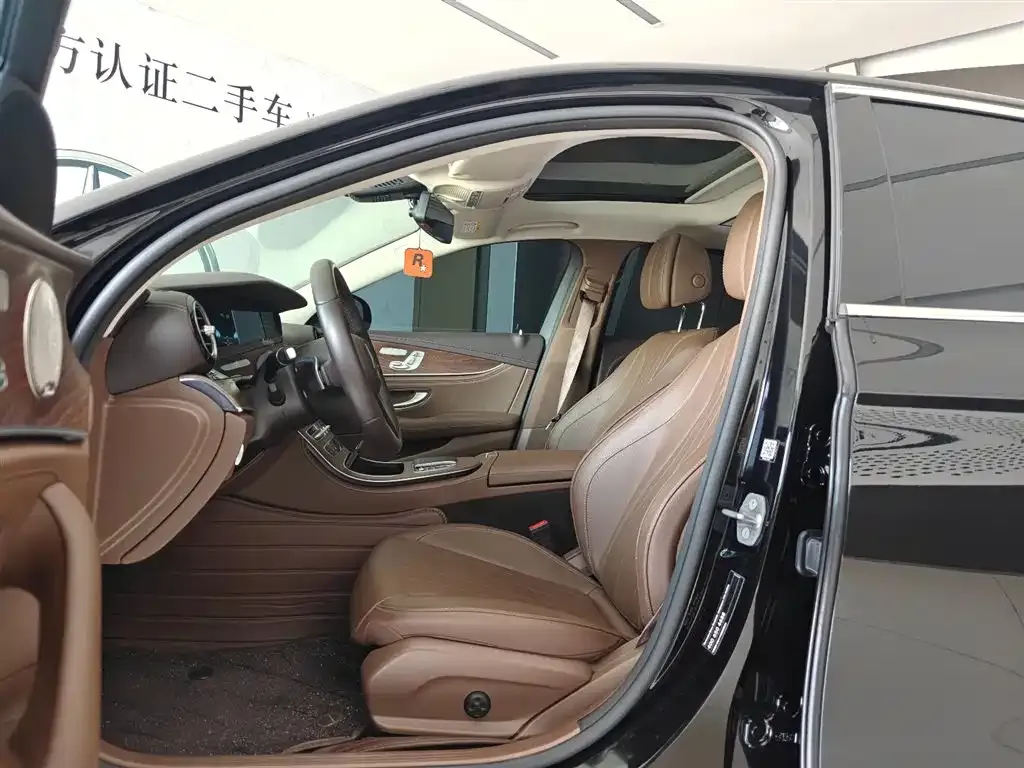 Mercedes-Benz E-Class 2023 из CN, фото 7