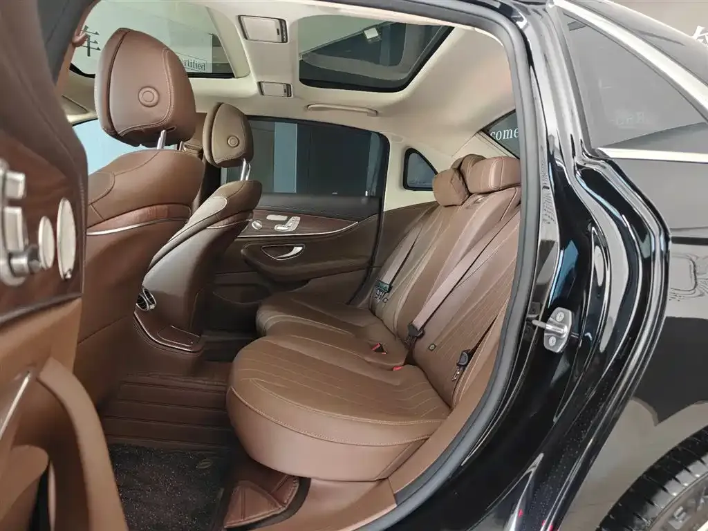 Mercedes-Benz E-Class 2023 из CN, фото 10