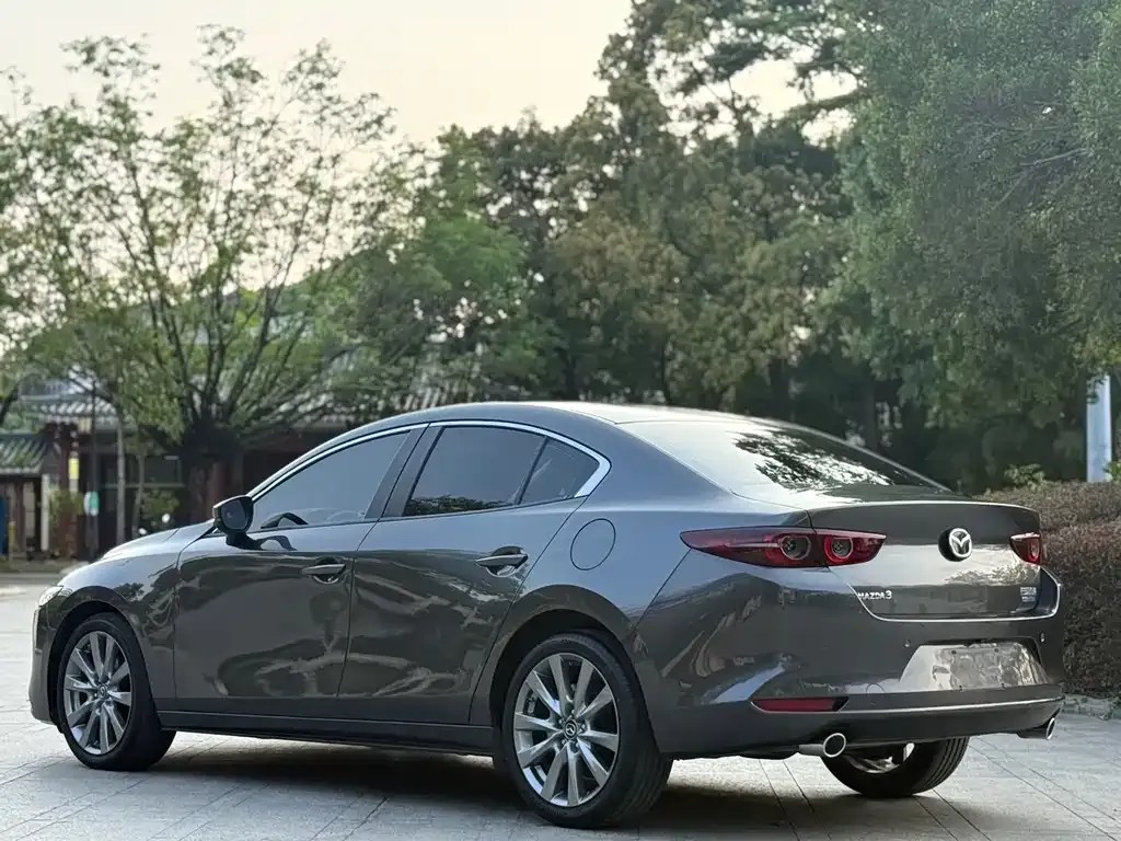 Mazda 3 Axela — фото 6