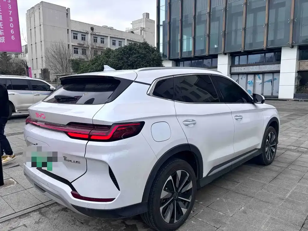 BYD PLUS New Energy — фото 2