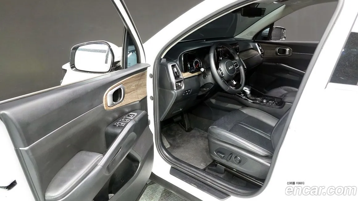Kia Sorento — фото 5