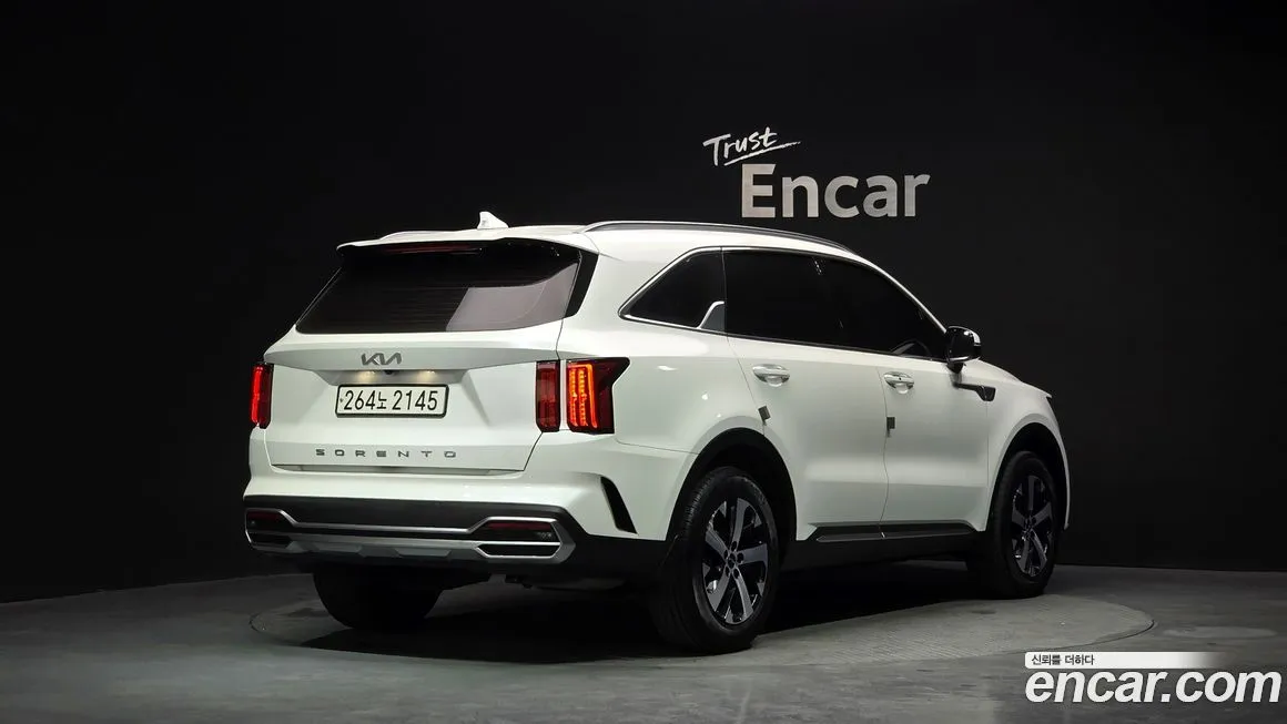 Kia Sorento — фото 10