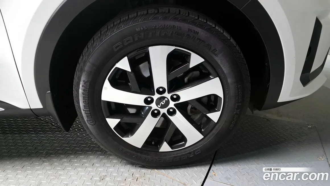 Kia Sorento — фото 8