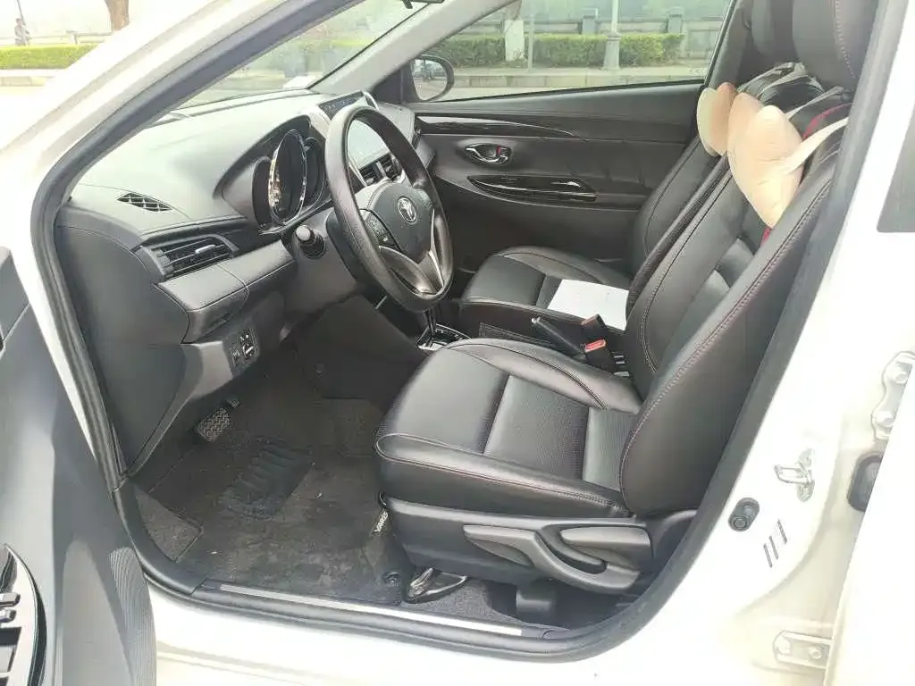 Toyota Yaris L 2023 из CN, фото 3