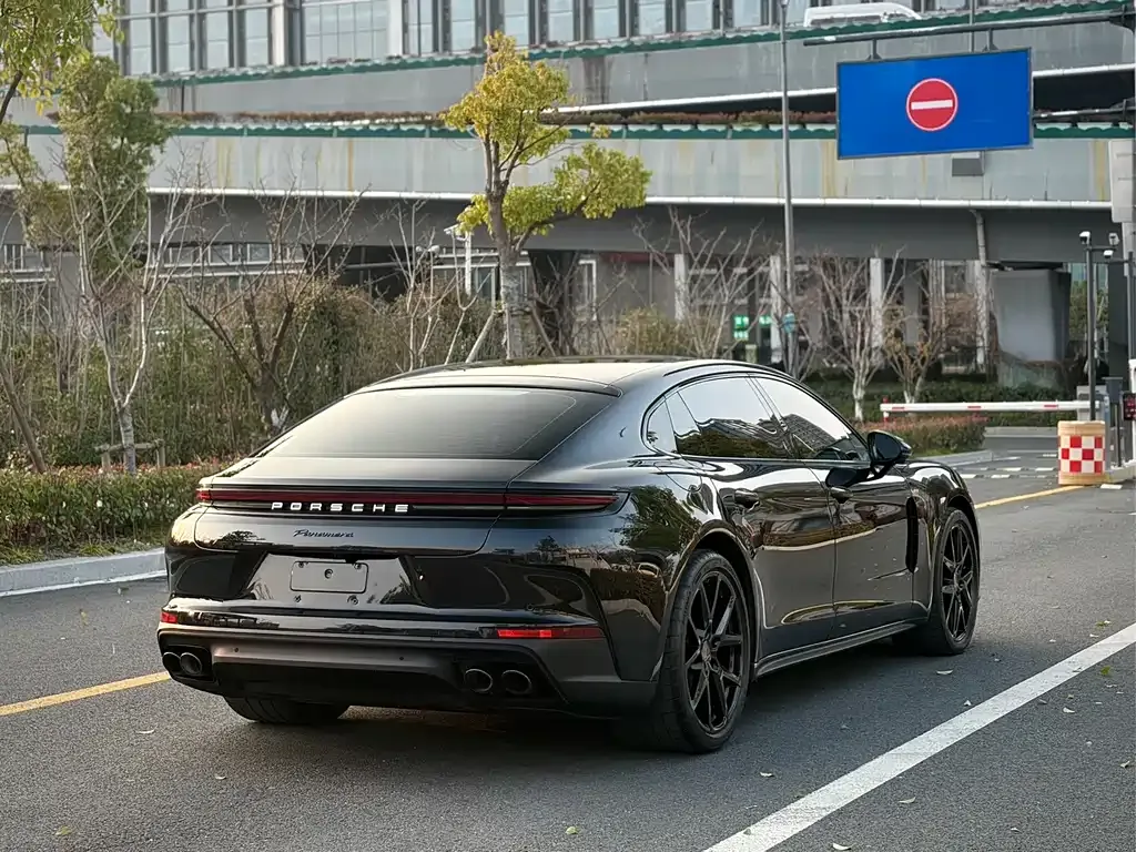 Porsche Panamera 2024 из CN, фото 6