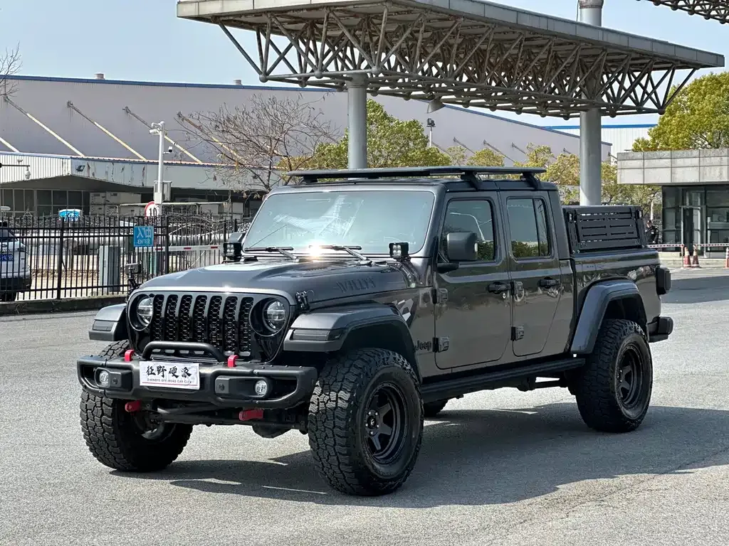 Jeep Gladiator — фото 1