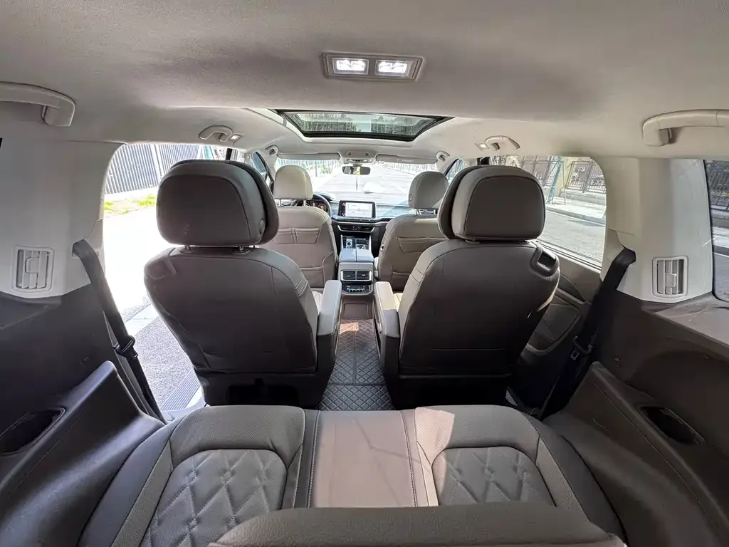 Volkswagen Viloran 2023 из CN, фото 4