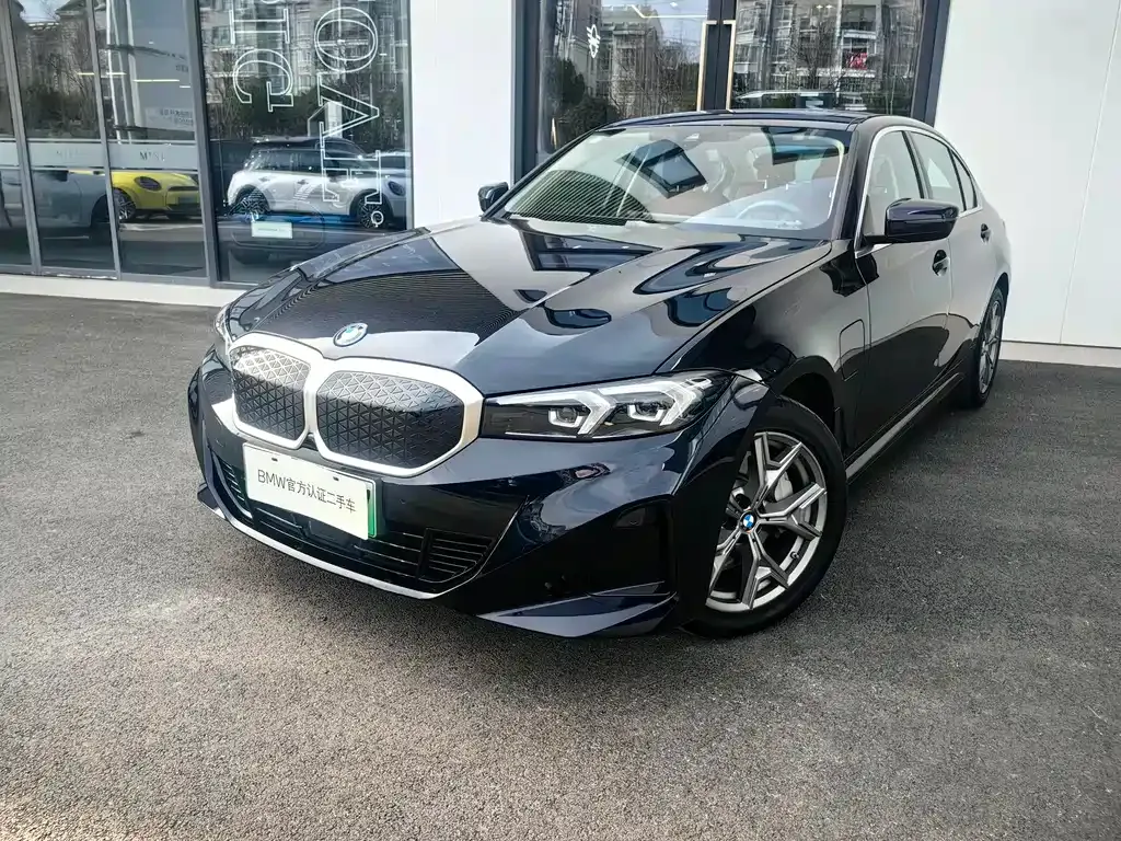 BMW i3 — фото 1