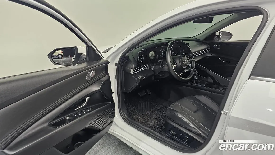 Hyundai AVANTE — фото 4