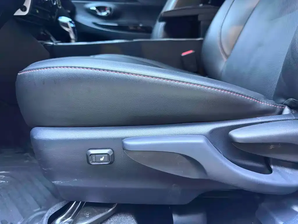 Toyota Yaris L 2022 из CN, фото 8