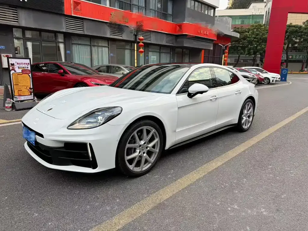 Porsche Panamera 2025 из CN, фото 1