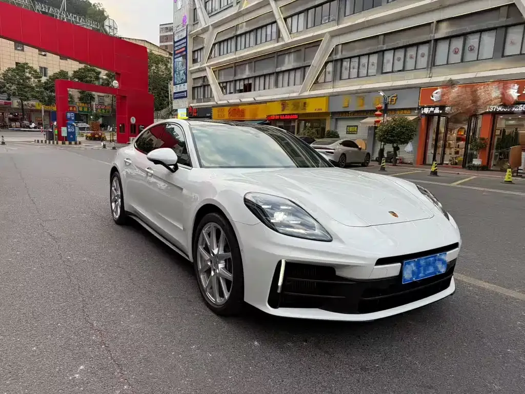 Porsche Panamera 2025 из CN, фото 10