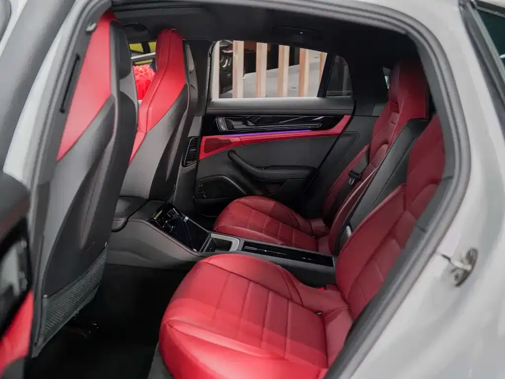 Porsche Panamera 2025 из CN, фото 2