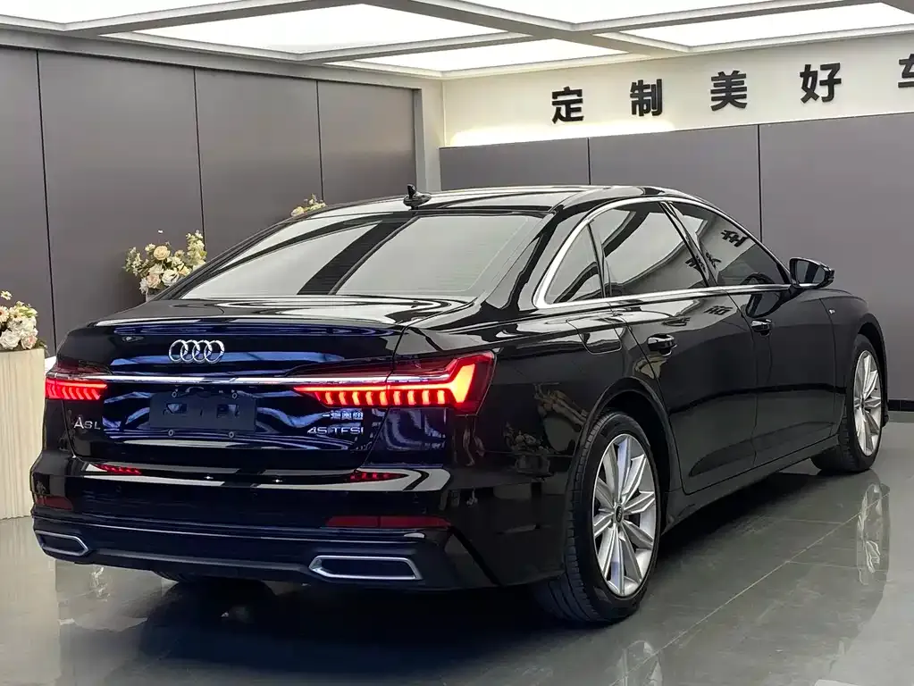 Audi A6L — фото 2
