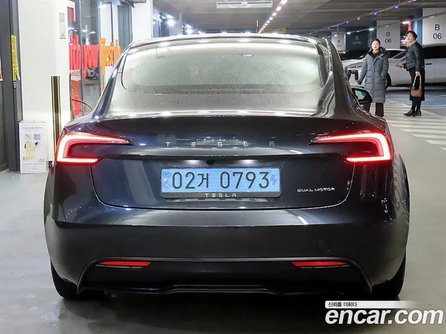 Tesla Model 3 2024 из KR, фото 3