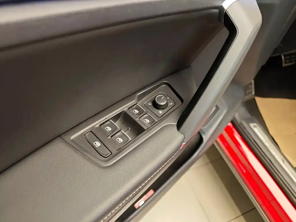 Volkswagen X 2021 из CN, фото 2