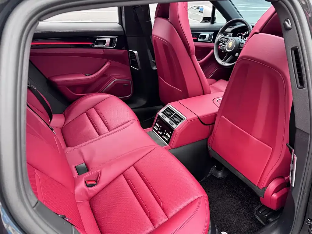 Porsche Panamera Hybrid 2022 из CN, фото 2