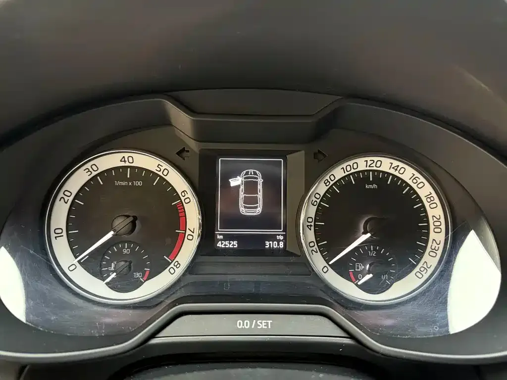 Skoda Octavia 2022 из CN, фото 8