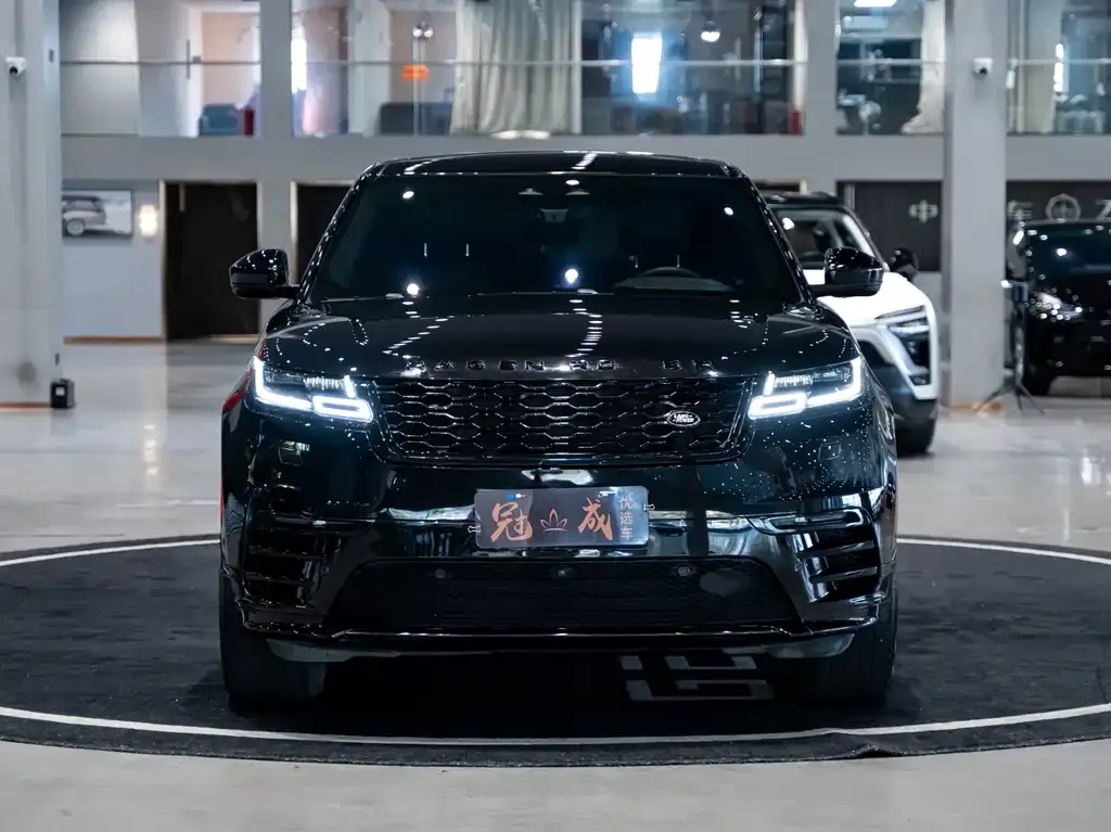 Land Rover Velar — фото 10