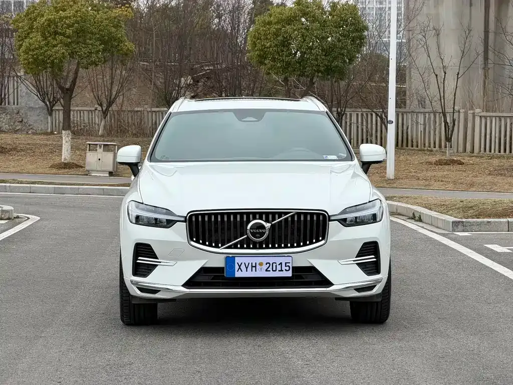 Volvo XC60 — фото 2