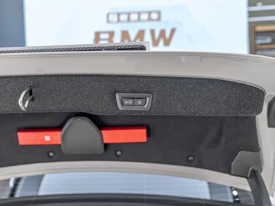 BMW 5 Series — фото 2