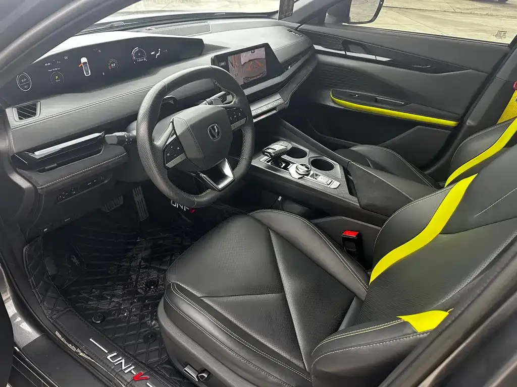 Changan UNI-V 2022 из CN, фото 6