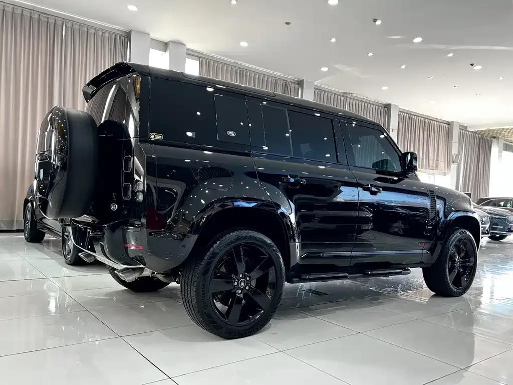 Land Rover Defender — фото 2
