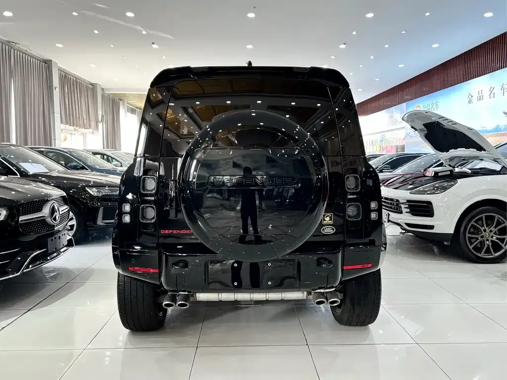 Land Rover Defender — фото 3