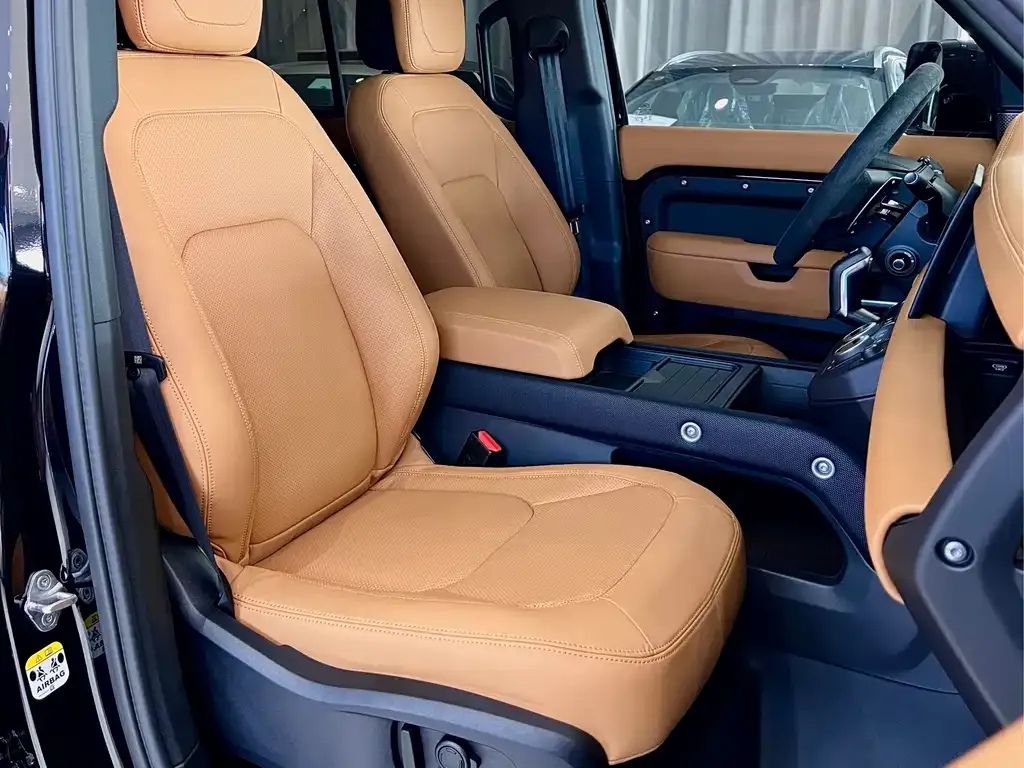 Land Rover Defender — фото 10