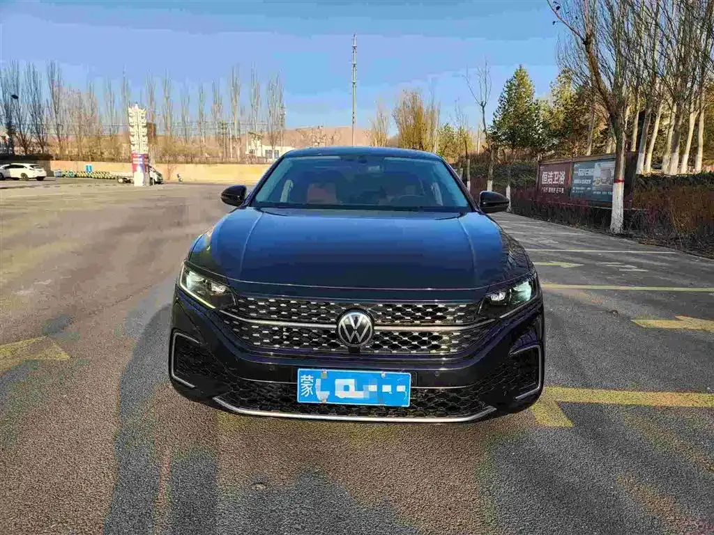 Volkswagen Passat — фото 8