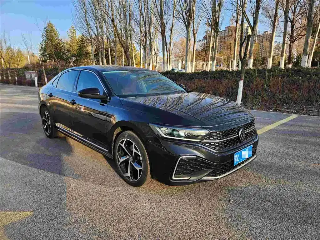 Volkswagen Passat — фото 9