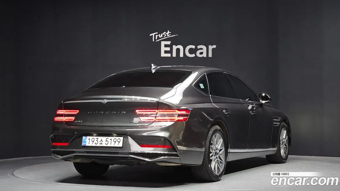 Genesis G80 — фото 10